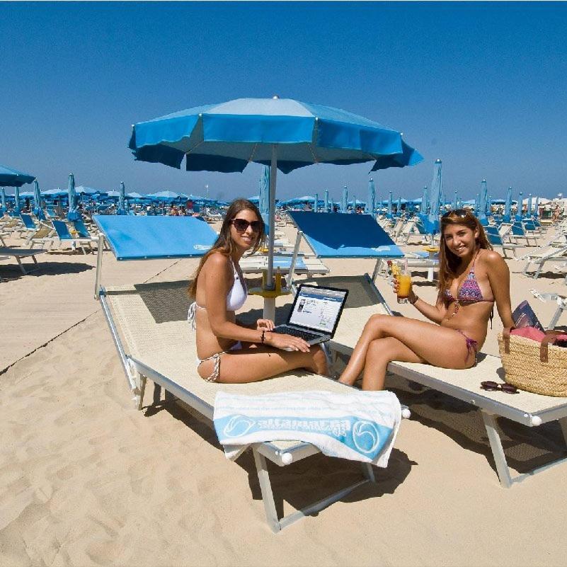 Hotel Arena Cattolica Exterior photo